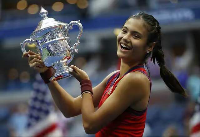 他能一脚由 他能一脚由