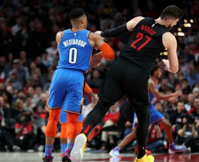 更源自全场 更源自全场